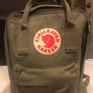 Fjallraven Kanken bag